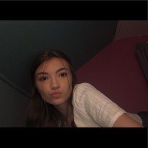 Meet your Posher, Isabella